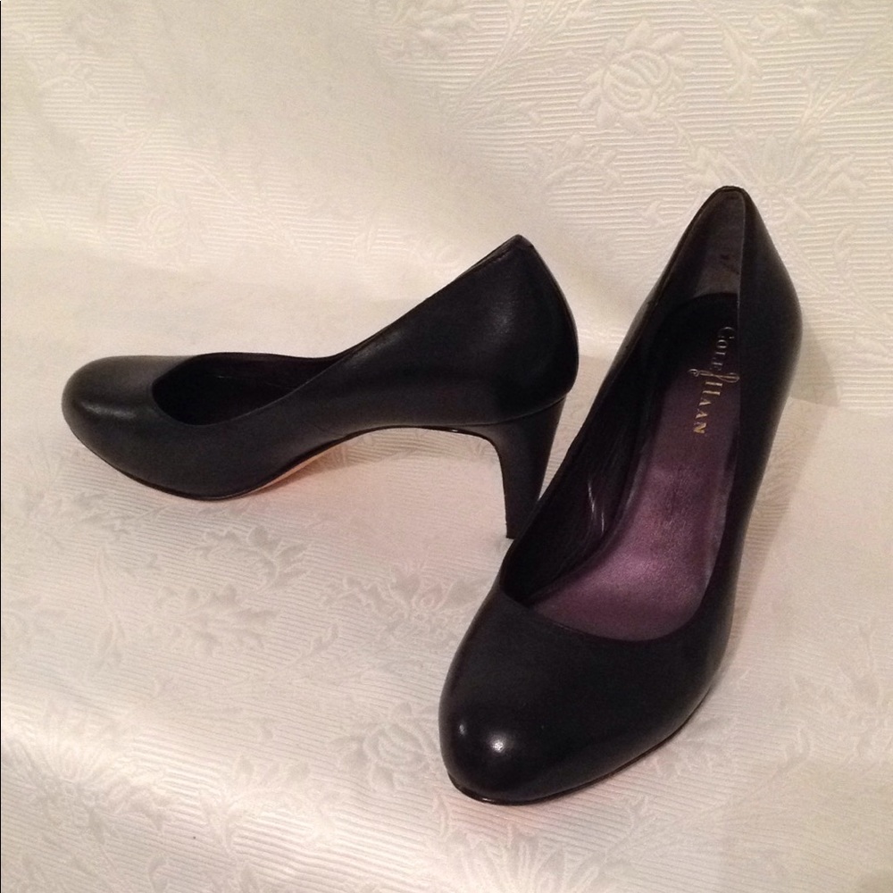 Cole Haan Black Leather Pump